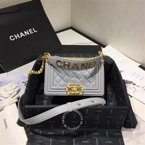 túi đeo chéo chanel